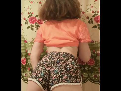 ❤️ Seksega juna bebo demetas sian pantalonon ĉe fotilo ❌ Bonega porno ĉe porno eo.verhentai.ru ❌❤